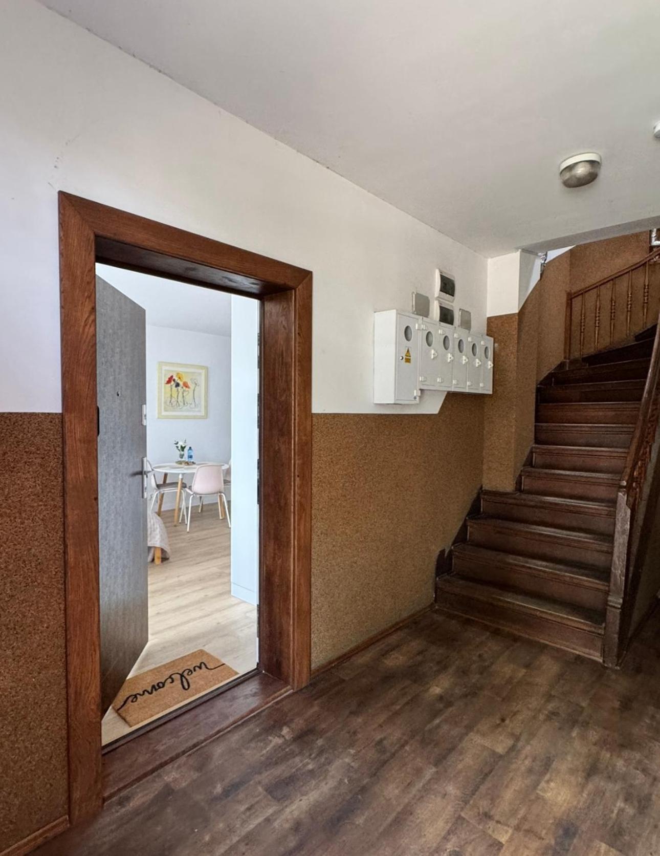 Przedzamcze Apartment *